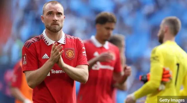 Manchester United captain list